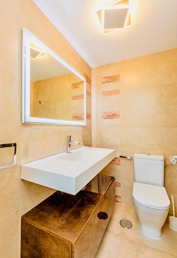 La Carihuela Lux Apartment Torremolinos Exterior foto